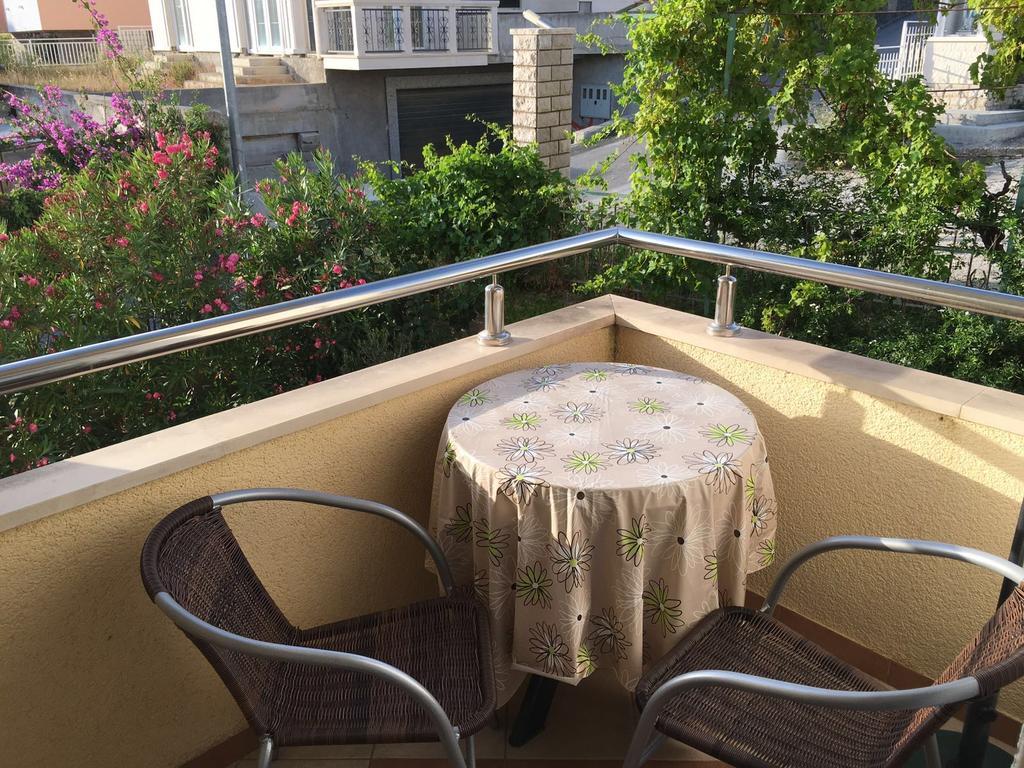 Apartmani Morango Подстрана Экстерьер фото